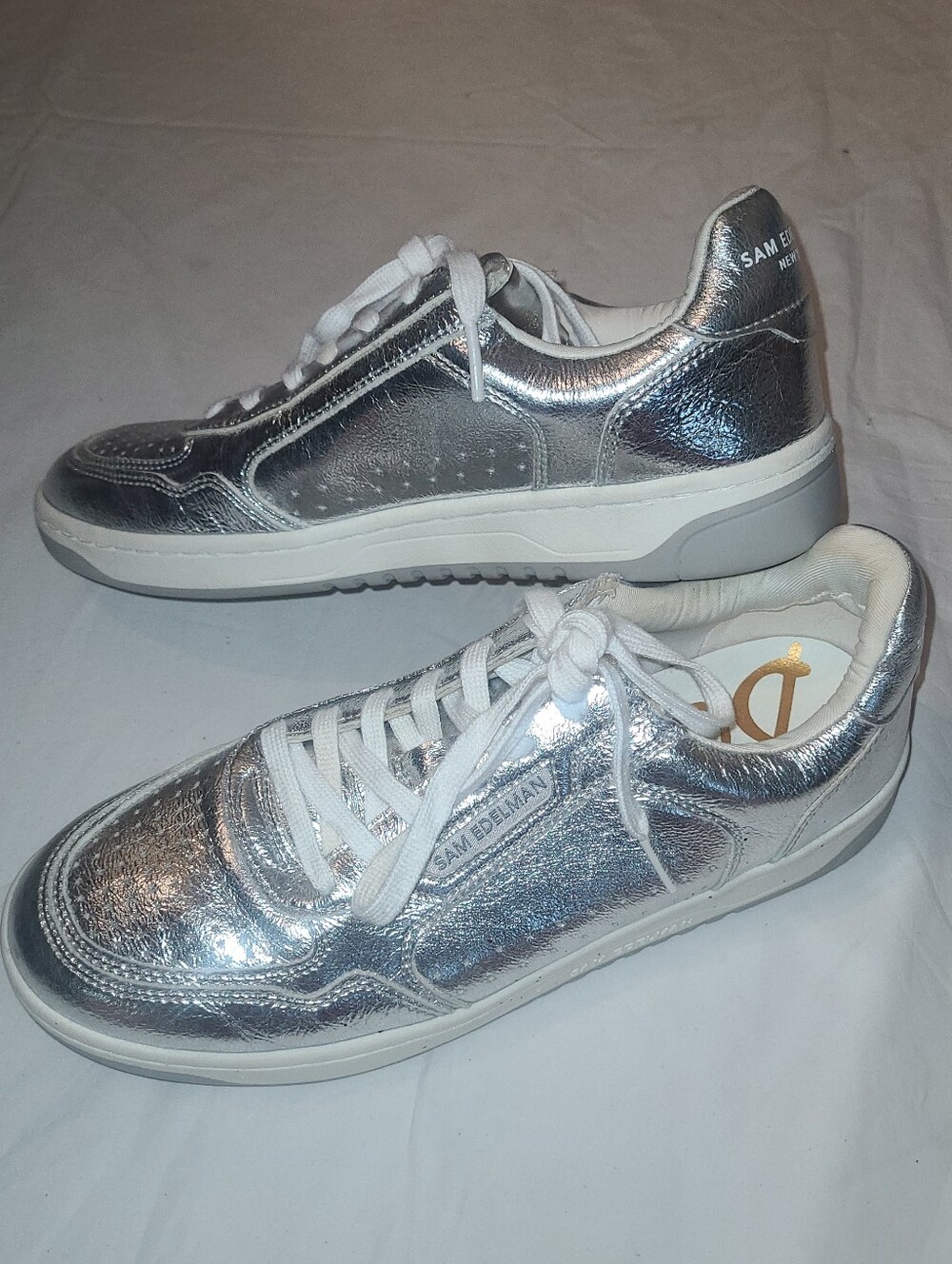 Sam Edelman foil-looking Metallic Sneakers, Size 9